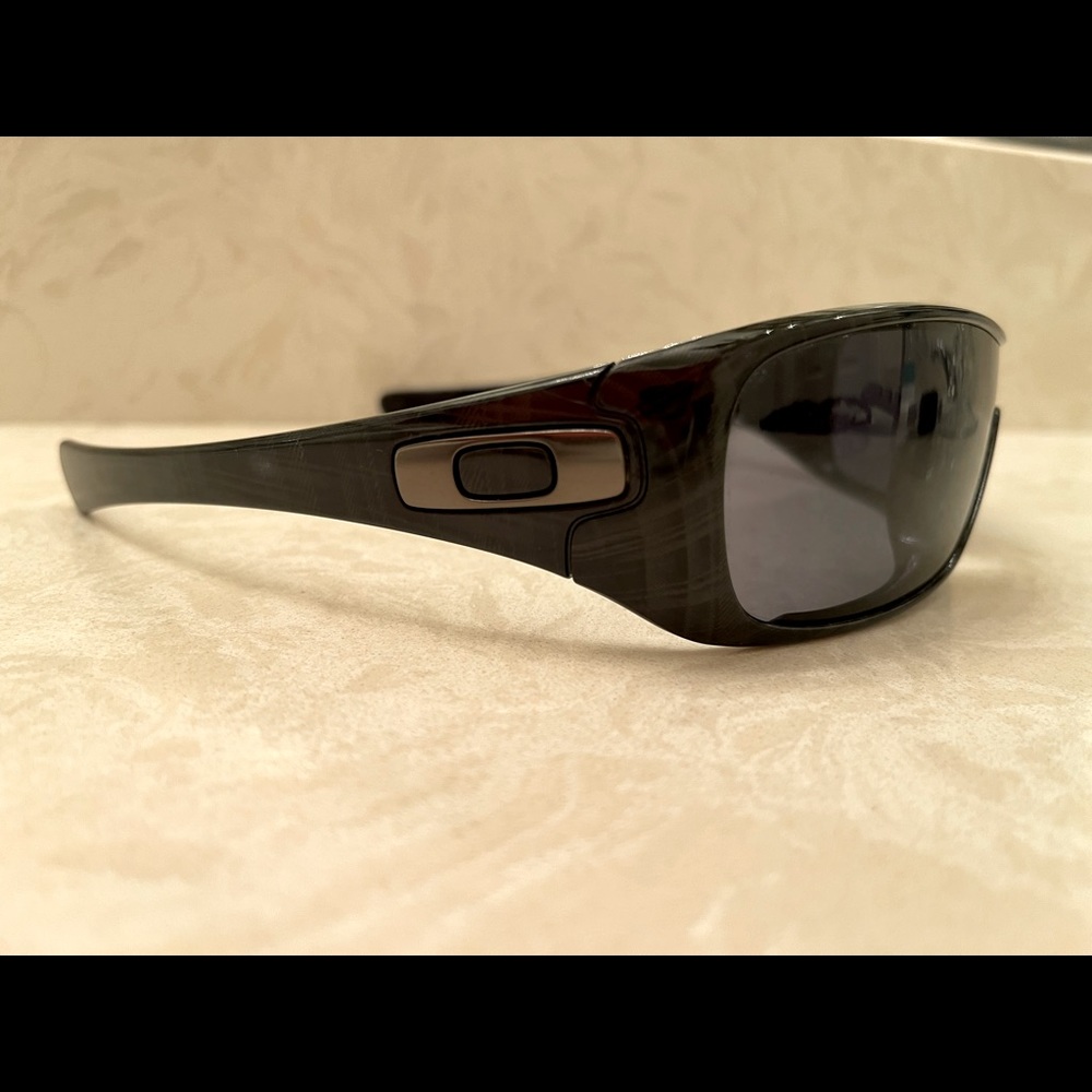 Authentic Oakley Antix sunglasses for sale!